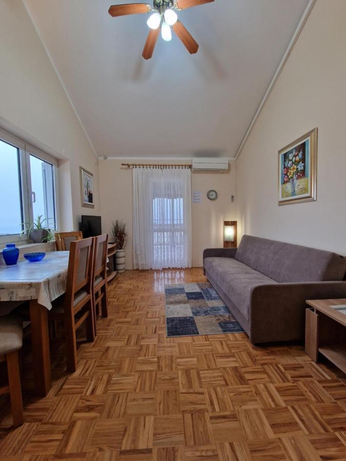 Pinezići Apartments Nef מראה חיצוני תמונה